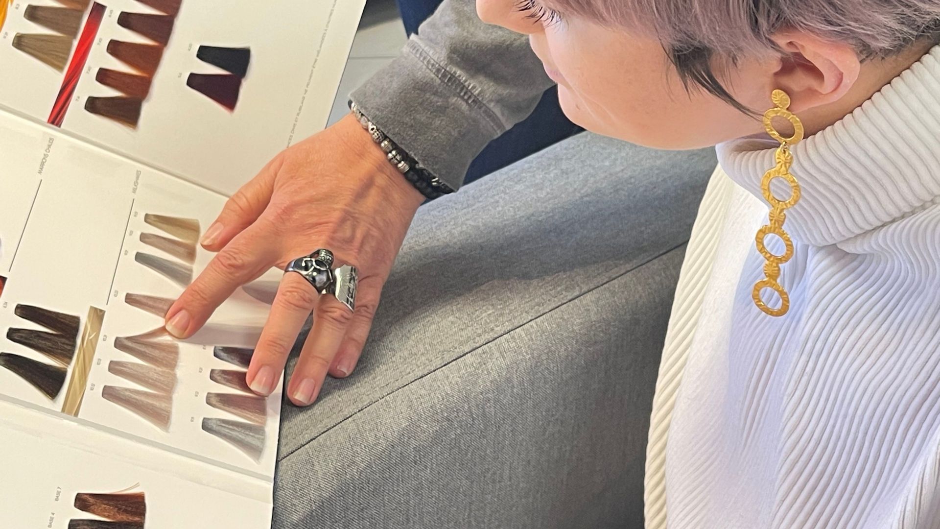 Cours de coiffure au sein de l'école Provélite Académie